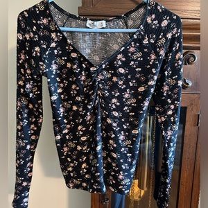 Hollister Size Small Black and Floral Long-sleeve Top